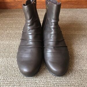 DREW dark brown leather boots